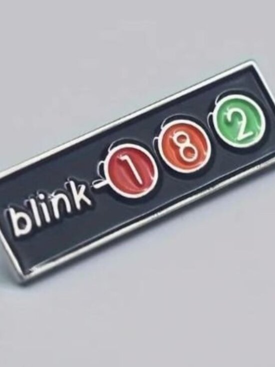 Jewelry - Punk Rock Band Blink-182 Enamel Pin